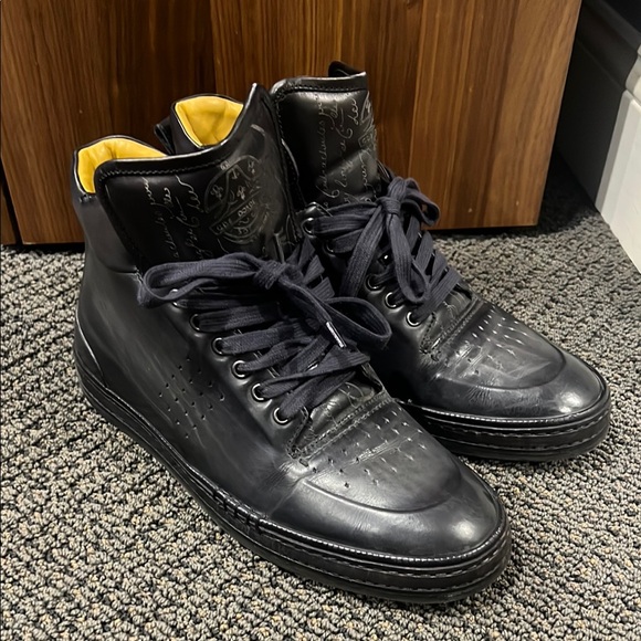 Sleek Black Leather High-Top Sneakers - Picture 1 of 6